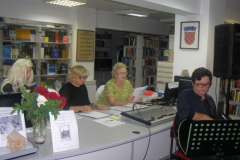 p8300021
