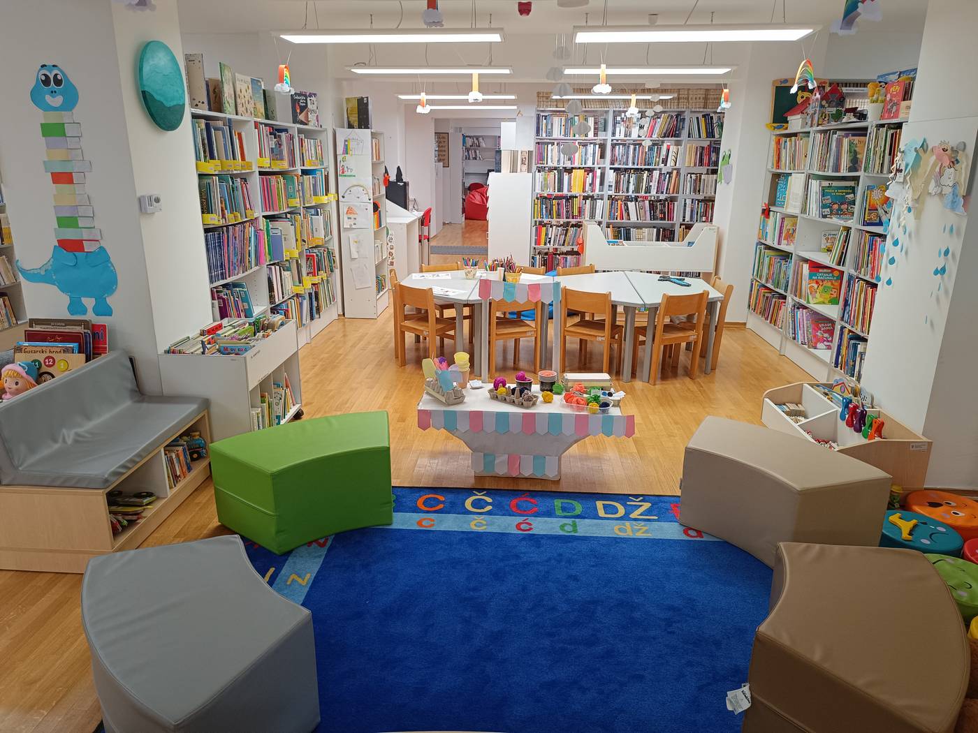 Knjižnica Viktora Žmegača Slatina (6)